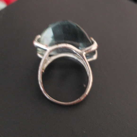 Ring - Picture 3 of 3